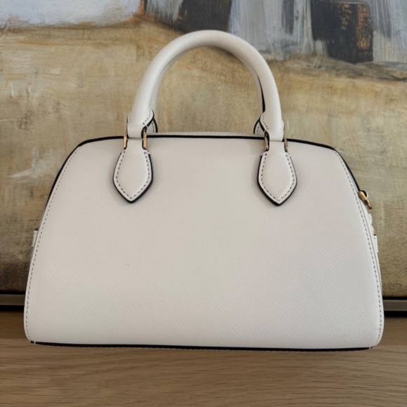 AUTHENTIC KATE SPADE NY crossbody Dolly Duffle in Meringue pre-owned - Picture 2 of 13